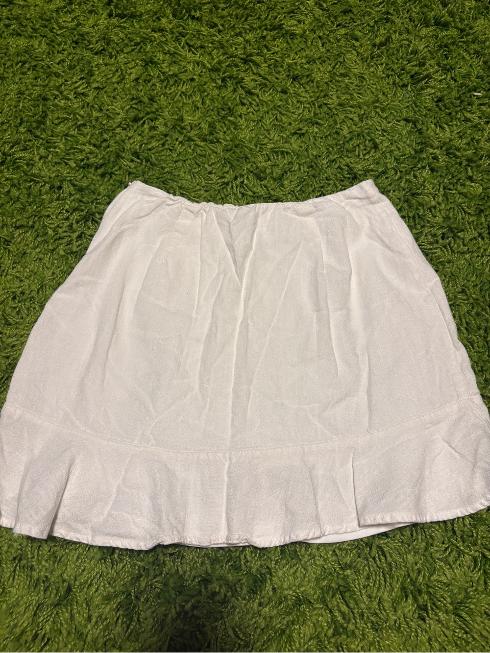 White Ruffle Button-Front Mini Skirt - Picture 3 of 4